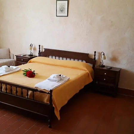 Agriturismo " Le Guardiole"-3